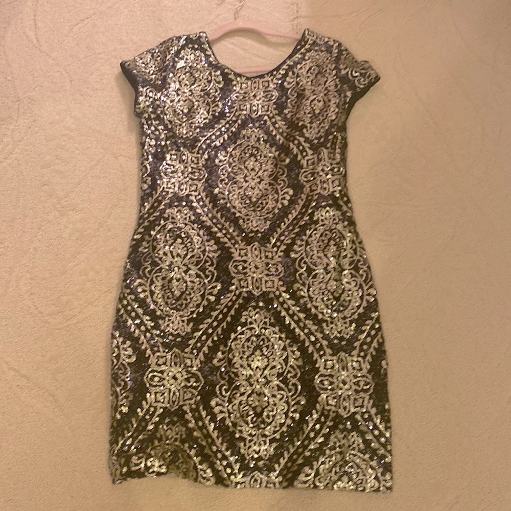 Sequins black and gold dress